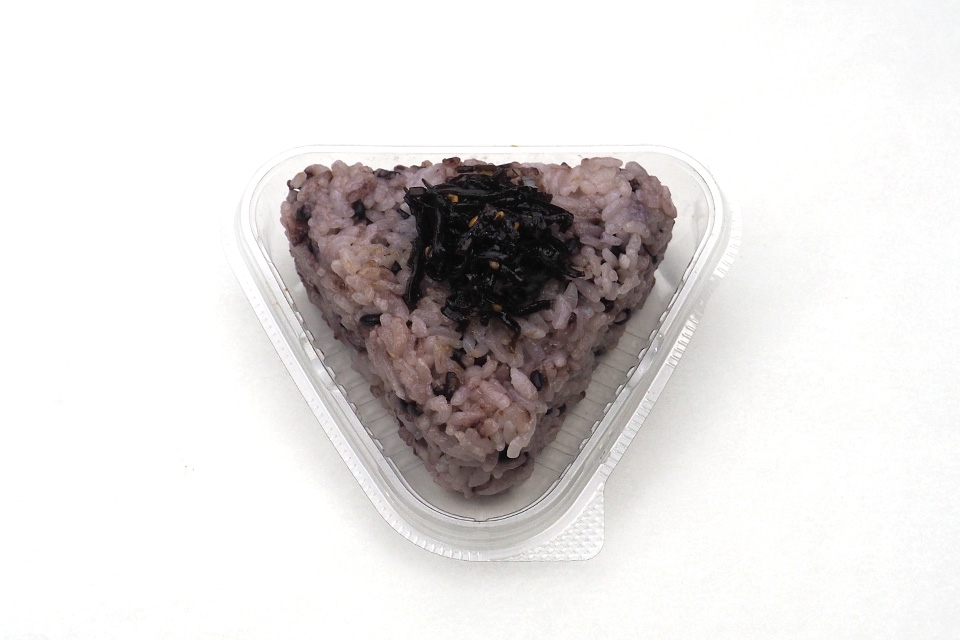 黒米　昆布おにぎり