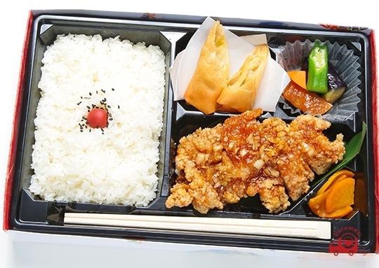 地鶏揚げ鶏弁当